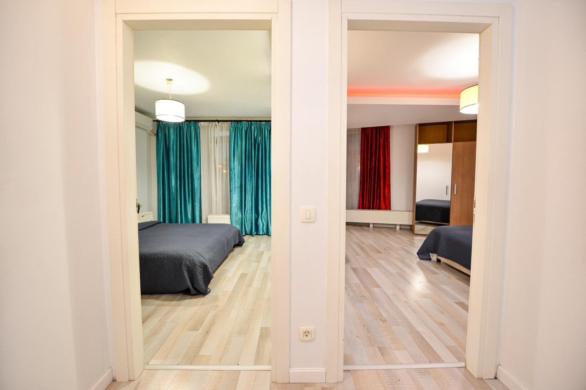 Dracula Adventure Tours Accommodation Bukarest Kültér fotó